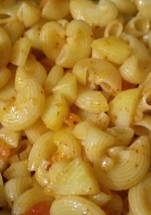A picture of Macaroni.