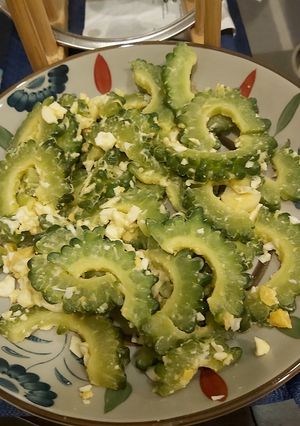 青苦瓜炒鹹蛋 的食譜成品照片