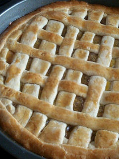 Una foto de Pasta frola casera! ! riquísima súper fácil! !! Debés hacerla!!
