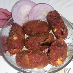 A picture of Leftover Potato And Beetroot Chop.