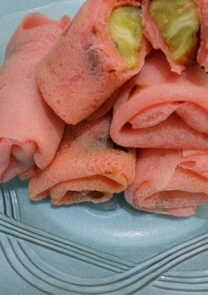 Foto resep Dadar gulung rasa strawberry isi piscok
