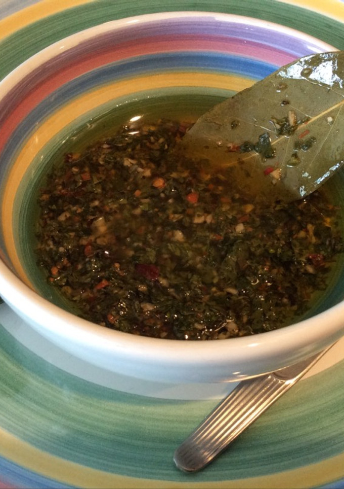 Una foto de Salsas Chimichurri Estilo Argentino (2. Salsa Chimichurri Picante)