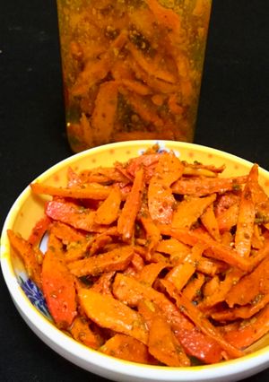 A picture of Raw Turmeric Pickle.