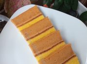 Gambar lapis surabaya premium