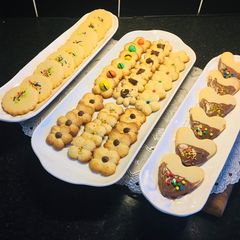 A picture of BUTTER BISCUITS:.