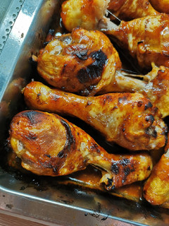 Une photo de Pilons de poulet au four 🍯