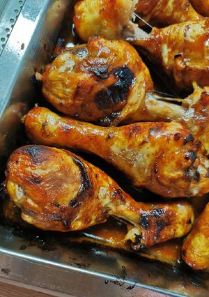 Une photo de Pilons de poulet au four 🍯