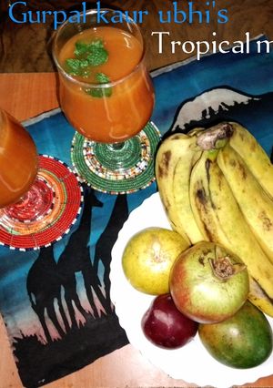 A picture of Tropical mix juice 🍉🍊🥭🍍🍌.