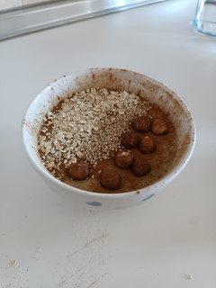 Una foto de Papilla de gofio y avena con manzana y plátano