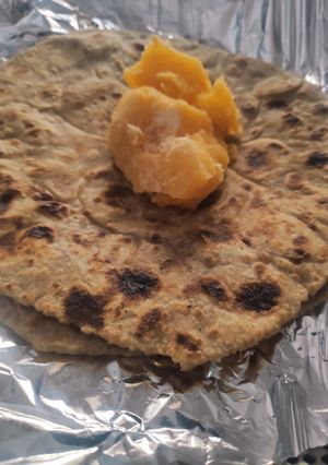 A picture of Bajre ki Roti and Gud.