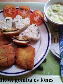 Rántott töltött gomba és rántott löncs 🍄 recept fotója