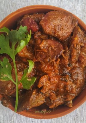 A picture of Chicken Liver Kasha.