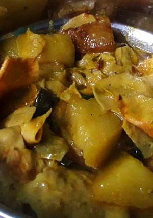 A picture of Potato papad curry.