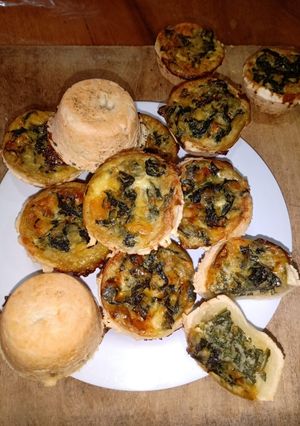 Una foto de Canastas sin gluten rellenas de espinacas