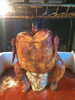 Una foto de Pollo sentado o Pollo con cerveza 🍗🍻