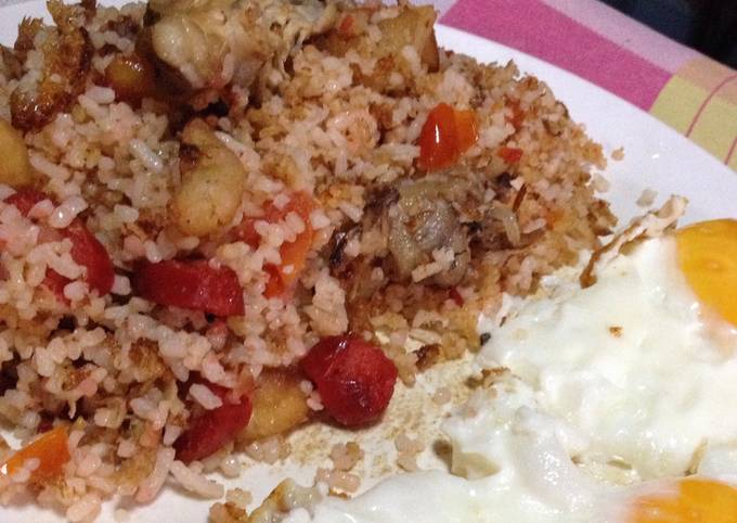 Steps to Make Ultimate Tasty Breakfast Fried Rice using Leftovers
-leftover ideas