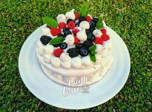 Foto di Meringata ai Frutti rossi