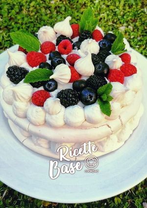 Foto di Meringata ai Frutti rossi