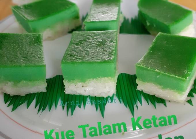 Easiest Way to Cook Perfect 76.Kue Talam Ketan Srikaya Pandan