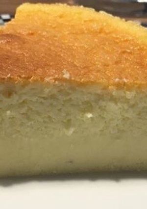 Une photo de Cheesecake japonais ou soufflé au chocolat blanc