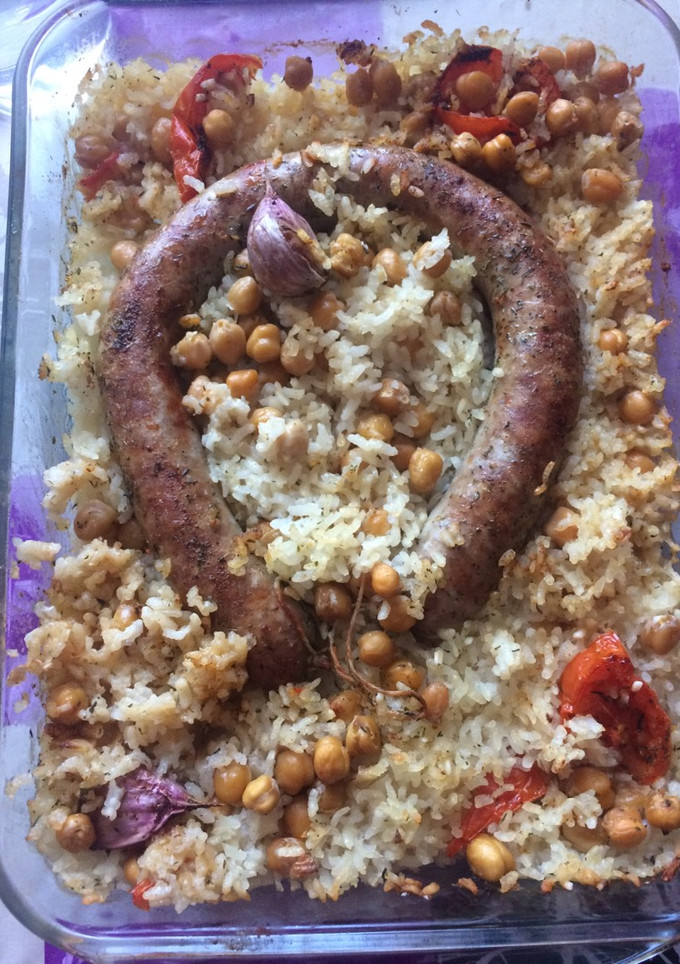 Una foto de Arroz al horno con butifarra catalana