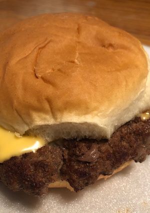 A picture of All American Cheeseburger.
