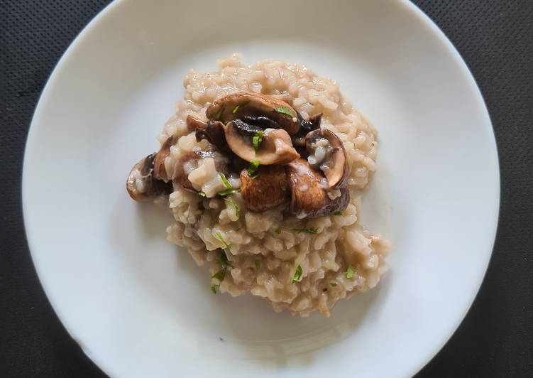 Simple Way to Prepare Quick Mushroom Risotto