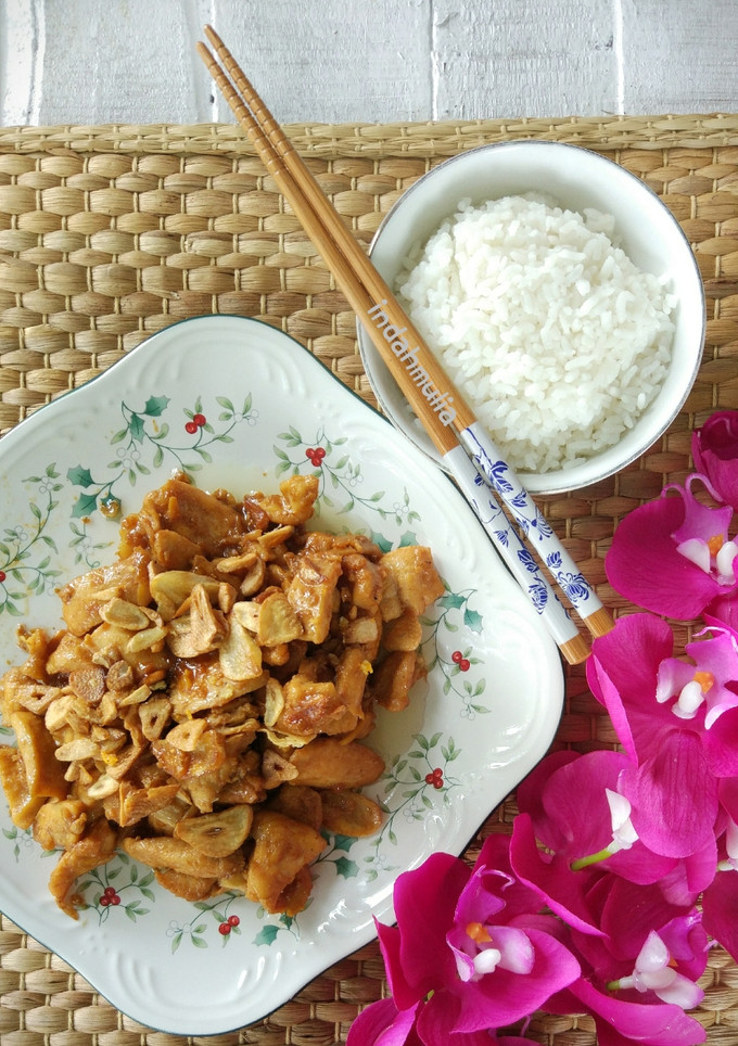 Foto resep Thai Garlic Chicken / ayam masak bawang putih ala Thai
