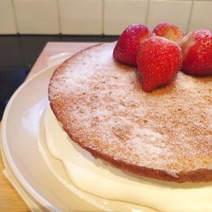 Victoria sponge cake A picture of Victoria sponge cake.