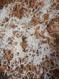 शेजवान चीजी नूडल्स (Cheesy Noodles recipe in hindi) रेसिपी मुख्य फोटो