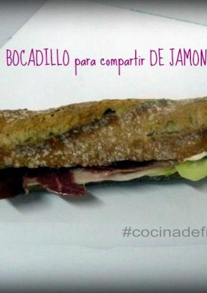Una foto de Bocadillo para compartir de Jamón y Pepino