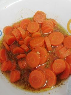 Una foto de Zanahorias aliñadas