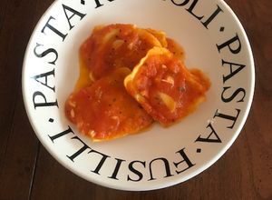 Una foto de Ravioli al pomodoro 🍅