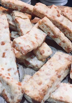 A picture of Cheese straws.