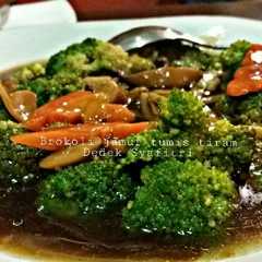 รูปของ Brokoli jamur tumis tiram👌