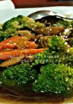 Foto resep Brokoli jamur tumis tiram👌