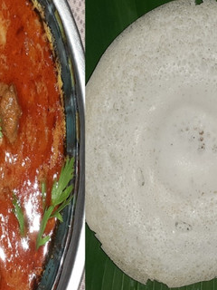 ஆப்பம் மட்டன் குழம்பு (Aapam Mutton Kulambu Recipe In Tamil) செய்முறை முக்கிய புகைப்படம்