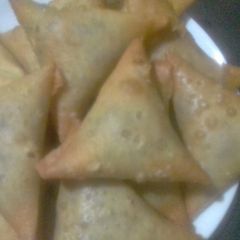 A picture of Samosas #Ramadan contest.