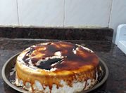 Una foto de postres con maizena y caramelo