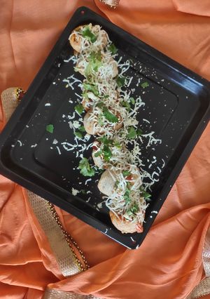 પીઝા પાણી પૂરી (Pizza Pani Puri Recipe In Gujarati) રેસીપી મુખ્ય ફોટો