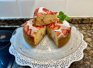 Foto principal de Pastel de queso mascarpone y fresas
