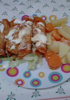 Una foto de Tacos Guachichiles (Tacos Rojos)