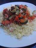 Cuscús con verduras y gambas al vapor