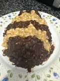 606. Brownie bicolor de frutos secos (postre)