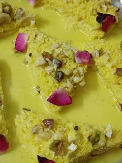 मिल्क ब्रेड डेजर्ट(milk bread dessert recipe in hindi) रेसिपी मुख्य फोटो