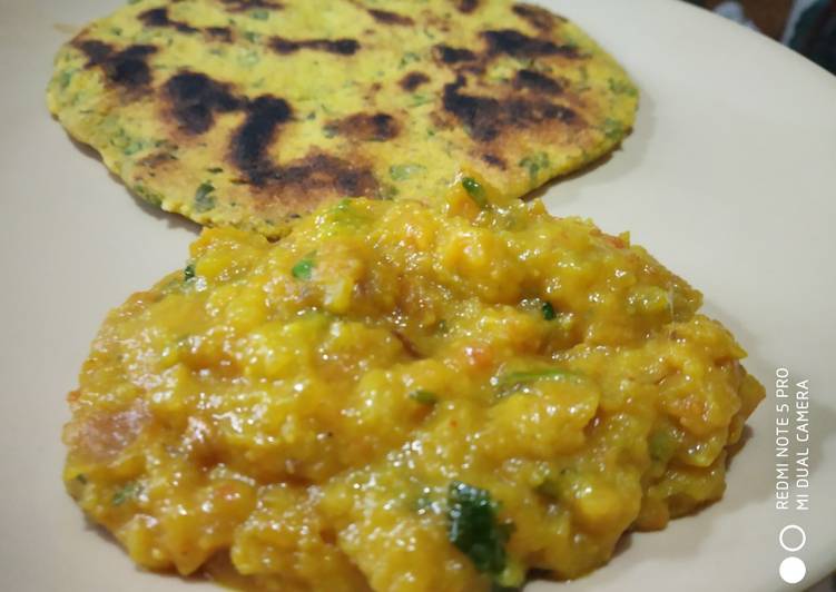 Turnip saag with makki roti