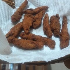 A picture of Chicken fingers.