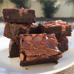 A picture of Brownies.