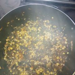A picture of Fresh corn, akidi and ugba.