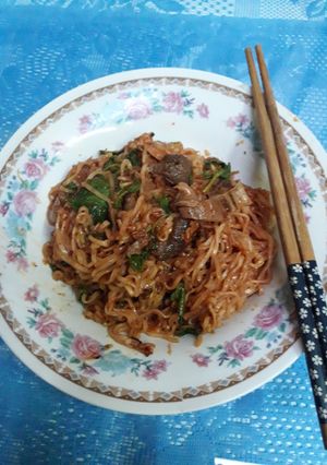 รูปของ ผัดบะหมี่จานด่วนสูตรkh.Ar